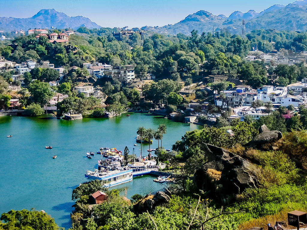 Nakki Lake Mount Abu hill station sightseeing by taxi
